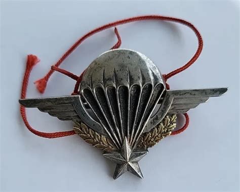 Insigne Militaire Parachutiste Drago R De Romainville Paris N