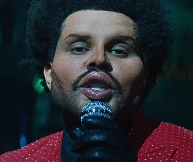 The Weeknd Adota Nome De Batismo Ap S Anunciar Que Mataria O