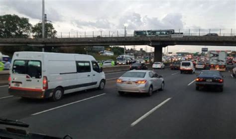 Choque múltiple entre 12 autos en Autopista Panamericana se registran