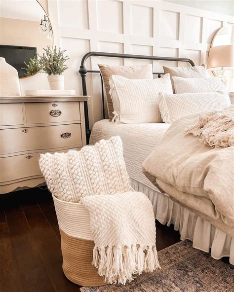 Modern Farmhouse Bedroom With Board And Batten Accents Soul Lane