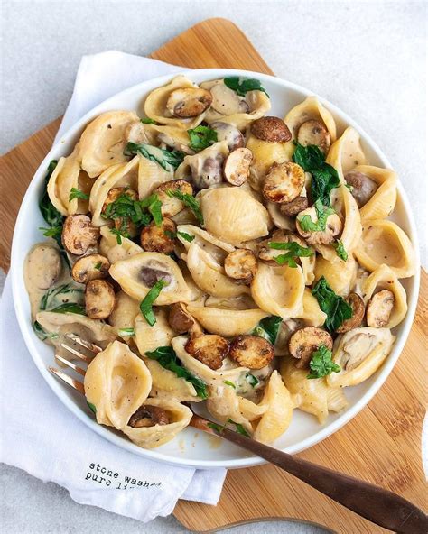 Creamy Mushroom And Spinach Pasta By Theplantifulchef Follow Us