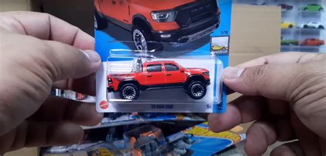 89 Mercedes Benz 560 SEC AMG Is The New Hot Wheels Super Treasure Hunt For 2024 Autoevolution