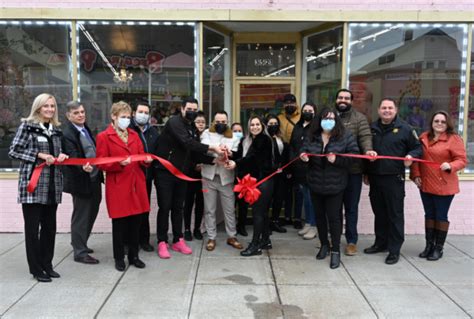 Kdulche Café cuts ribbon pink storefront to serve Mexican inspired