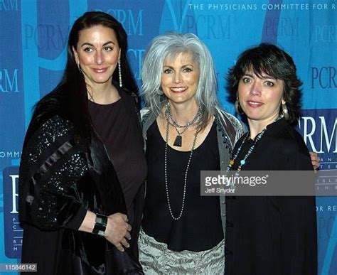 Emmylou Harris and daughter Hallic Slocum stand for photos ...