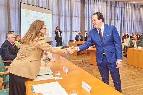 EL COLEGIO DE ECONOMISTAS ENTREGA LOS XXV PREMIOS DE INVESTIGACIÓN A