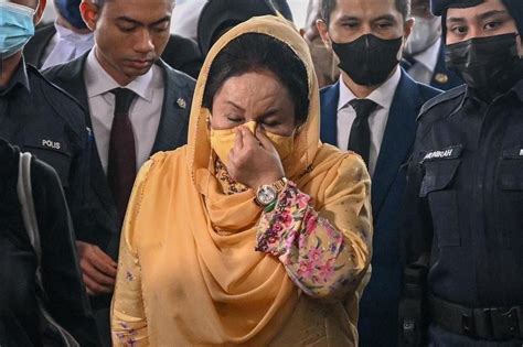 Malaysia Ex Pm Najibs Wife Rosmah Proceeding With Sept 26 Trial To