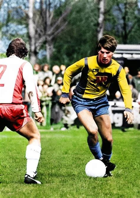 Nostalgia Futbolera On Twitter Rt Nostalgiafutbo Michael Laudrup