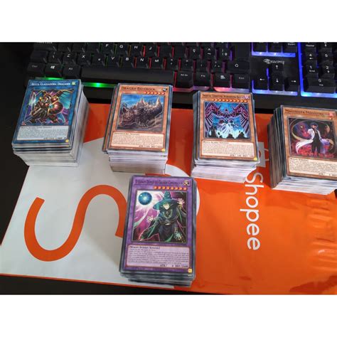 Lote De Cartas Comuns De Yugioh Escorrega O Pre O