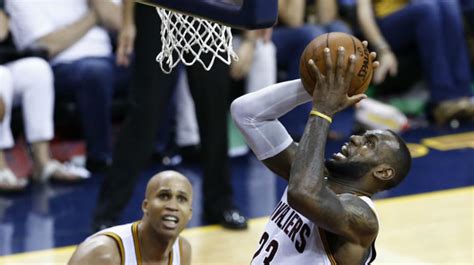 Lebron James Supera A Kobe Bryant Como Tercer M Ximo Encestador En