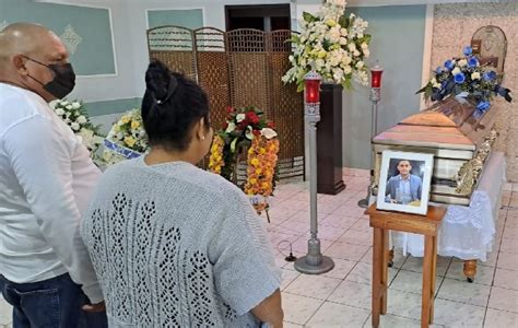 Le dan el último adiós al médico chiricano asesinado en Colombia