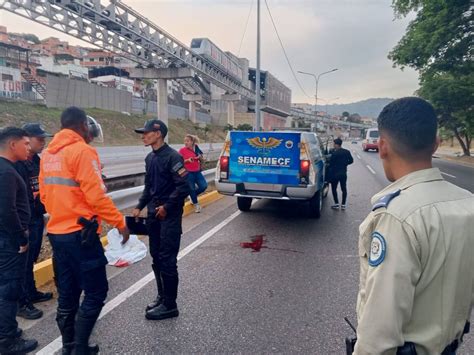 Hombre falleció arrollado en La Urbina mientras intentaba cruzar una