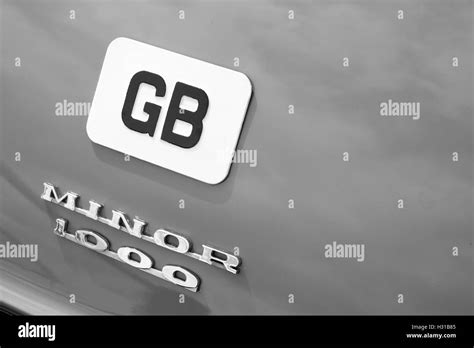 A Morris Minor 1000 Car Badge Stock Photo Alamy