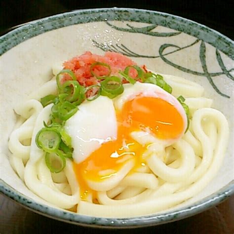 丸亀製麺ごっこ★熱々！ 明太釜玉うどん By しじみ24 【クックパッド】 簡単おいしいみんなのレシピが358万品