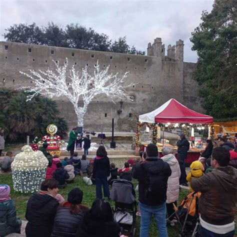 Boom Di Visite Per Il Villaggio Di Natale Al Castello Di Santa Severa