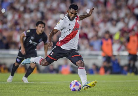 Miguel Ángel Borja Anotó Gol Con River Plate Y Se Lesionó Siete