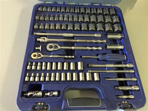 Blue Point Blpgssc100 100pc 14 And 38 General Service Socket Set Very