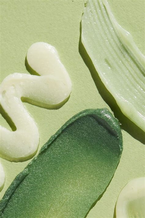 Pin By Eva Andrio On Ideas Shooting Naked Lab Green Skincare Skincare Products Photography