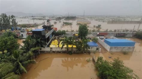 Vijayawada Flooded Pm Modi Assures Help To Andhra Pradesh After Heavy