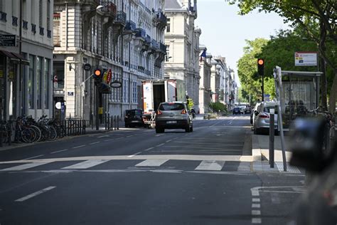 Lyon E Pi Ton Tu Le Conducteur En Fuite Est Un Policier Stagiaire