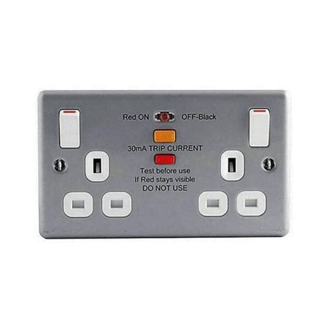 Metal Clad 2 Gang 13a 30ma Rcd Protected Switched Socket Outlet