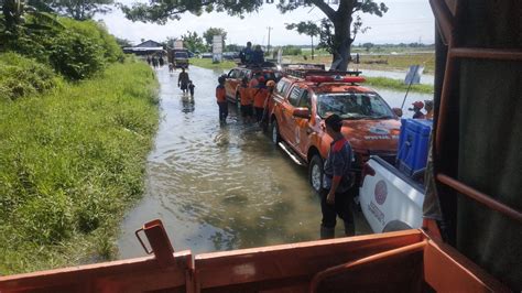 Banjir Bandang Di Demak Evakuasi Warga Terhambat Arus Deras Ipol Id