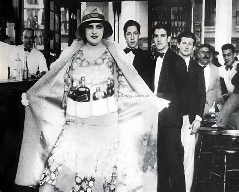 Speakeasy 1920 Flapper