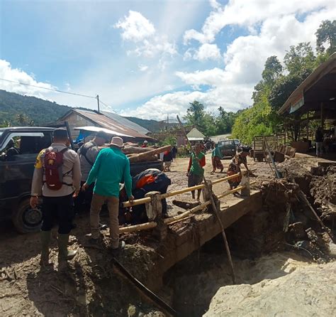 Kk Korban Terdampak Banjir Bandang Di Beutong Ateuh Diungsikan