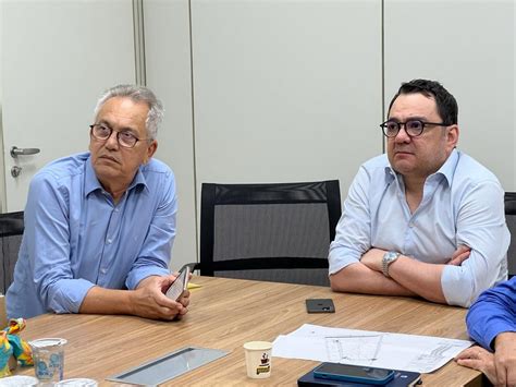 Prefeito Marcos Santana Se Reúne Com Diretor Geral Do Grupo Maratá