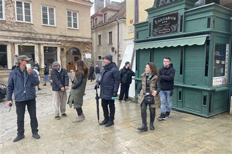 Ojciec Mateusz Wraca Z Rzymu Do Sandomierza