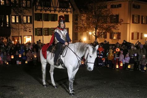 Sankt Martin Teilt Seinen Mantel Mit Dem Bettler NRWZ De