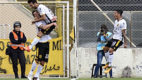 Olimpo gritó fuerte en el duelo clave con Chacarita 442