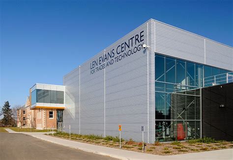 Assiniboine Community College Trades Building | Crane Steel