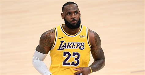 Lebron James Gets Roasted For Lakers Struggles After Calling For Rams