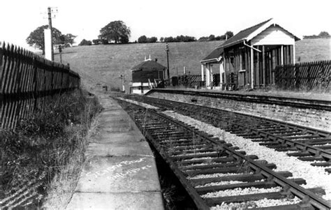 Severn Bridge Station And Signal Box Near Purton Blakeney Flickr