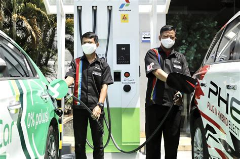 Wow Spbu Listrik Komersial Pertama Pertamina Mulai Beroperasi