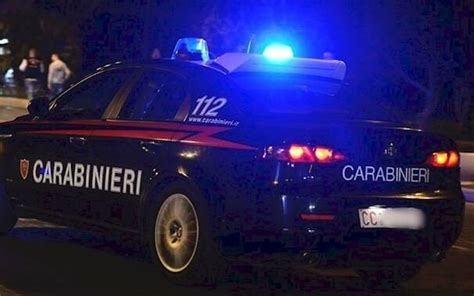 Tenta Di Togliersi La Vita Col Gas Di Scarico Dell Auto Salvato Dai