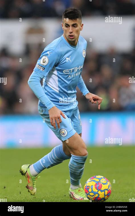 Cancelo Manchester City Hi Res Stock Photography And Images Alamy