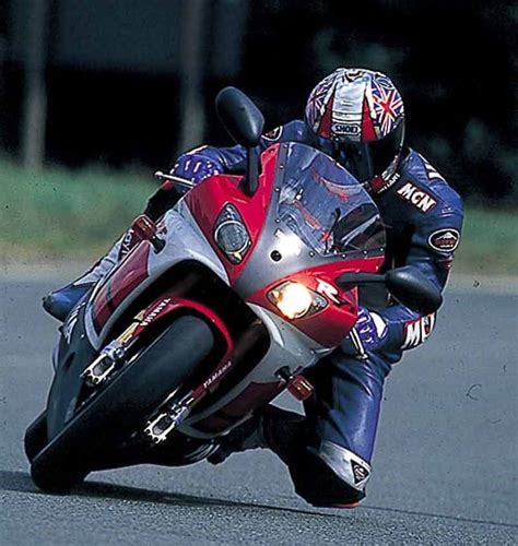 YAMAHA R7 (1999-2000) Review | Speed, Specs & Prices | MCN