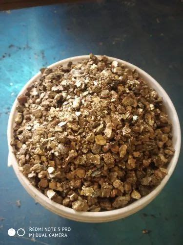 Brown Powder Vermiculite For Hazardous Packaging Size Kg Per