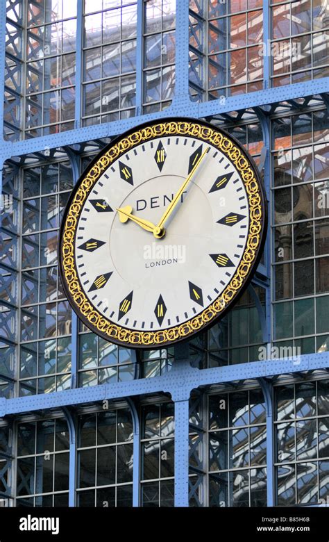 Station Clock London Hi Res Stock Photography And Images Alamy