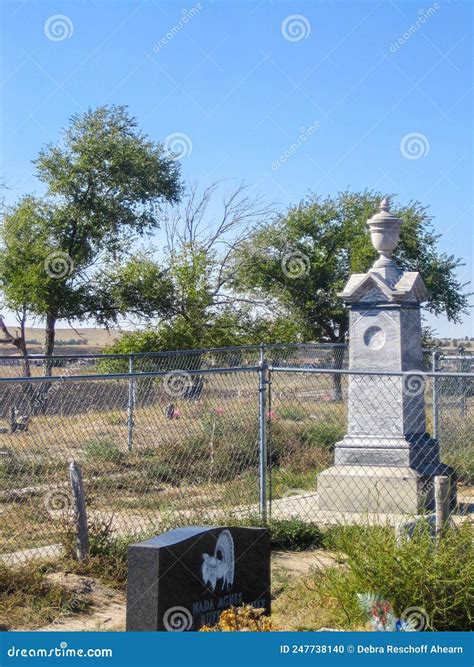 Wounded Knee Monument, South Dakota Editorial Image - Image of fence ...