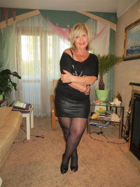 Pin By Jim Snuka On Mature Sexy Older Women Mature Women Sexy Women