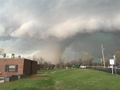 The science behind the Oklahoma and Arkansas tornadoes of March 25, 2015 - U.S. Tornadoes