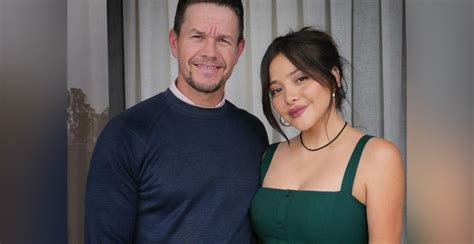 Teresa Ruiz La Pareja De Mark Wahlberg En Padre Stu Artículos