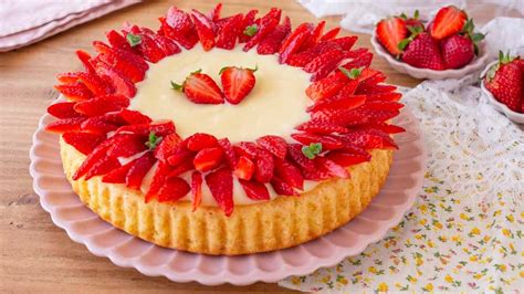 Moderazione Casuale Trattenere Crostata Fragole Con Crema Pasticcera