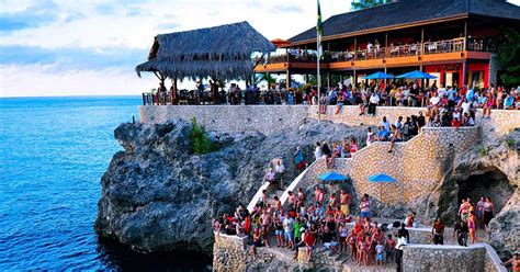 Seven Mile Beach Ricks Cafe Negril Shopping Tour Affordable Tours