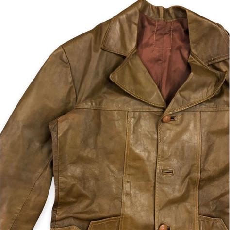 Vintage 1970s Tan Leather Western Jacket With Notched Gem