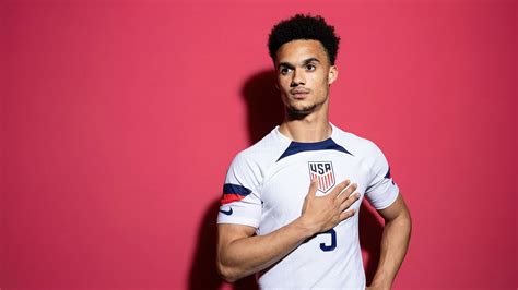 Antonee Robinson Usa Fifa World K I Wallpaper Pc Desktop