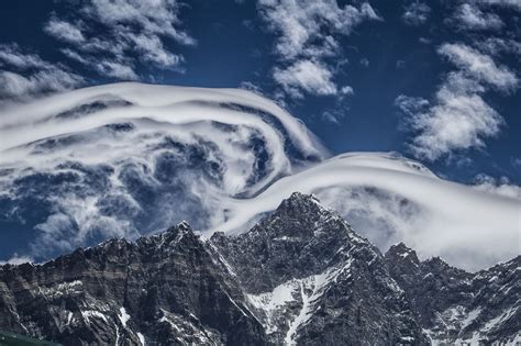 Rotor Clouds Over the Lhotse Wall | Fly travel, Clouds, Wonders of the ...