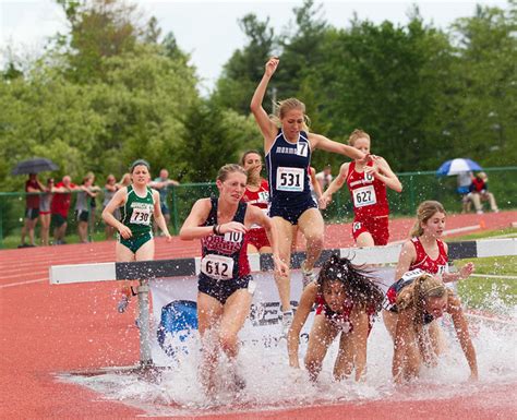 Steeplechase Track Pin On Trackandandfield The 2000 Metres Steeplechase